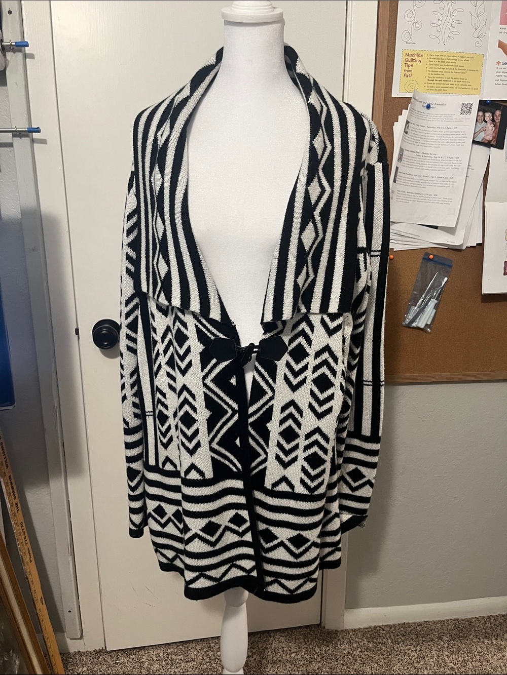 Rafaella Black & White Geometric Toggle Clasp Cardigan
